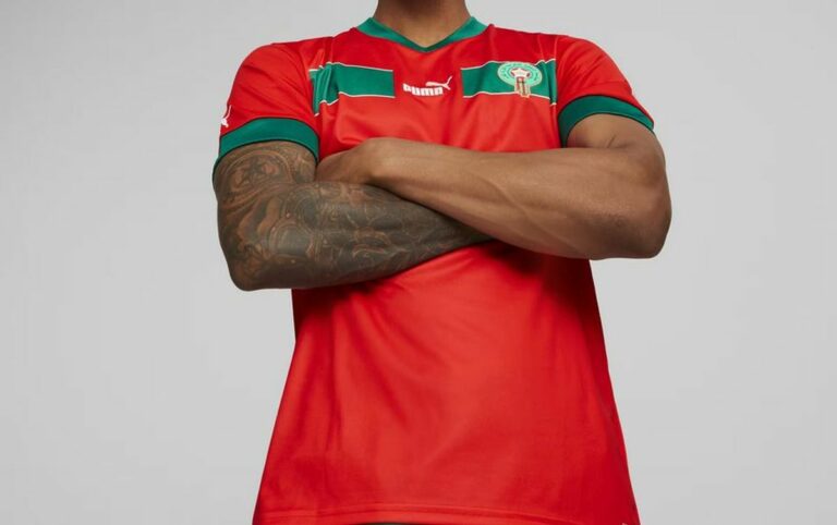 Le maillot de foot du Maroc : des débuts à nos jours, un voyage au cœur de la passion et de la fierté nationale